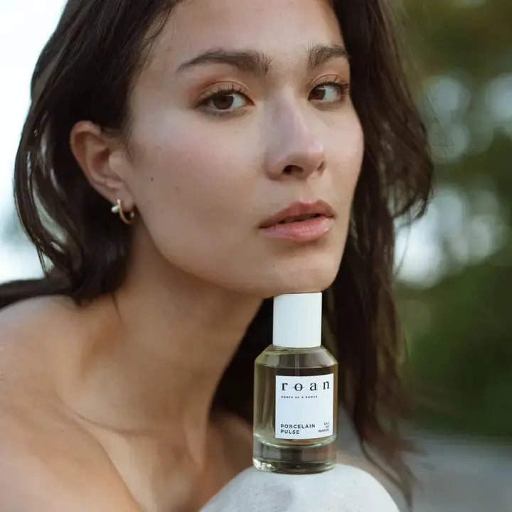 Porcelain Pulse Eau De Parfum | Darjeeling Tea, Fruity Amber Roan Fragrances