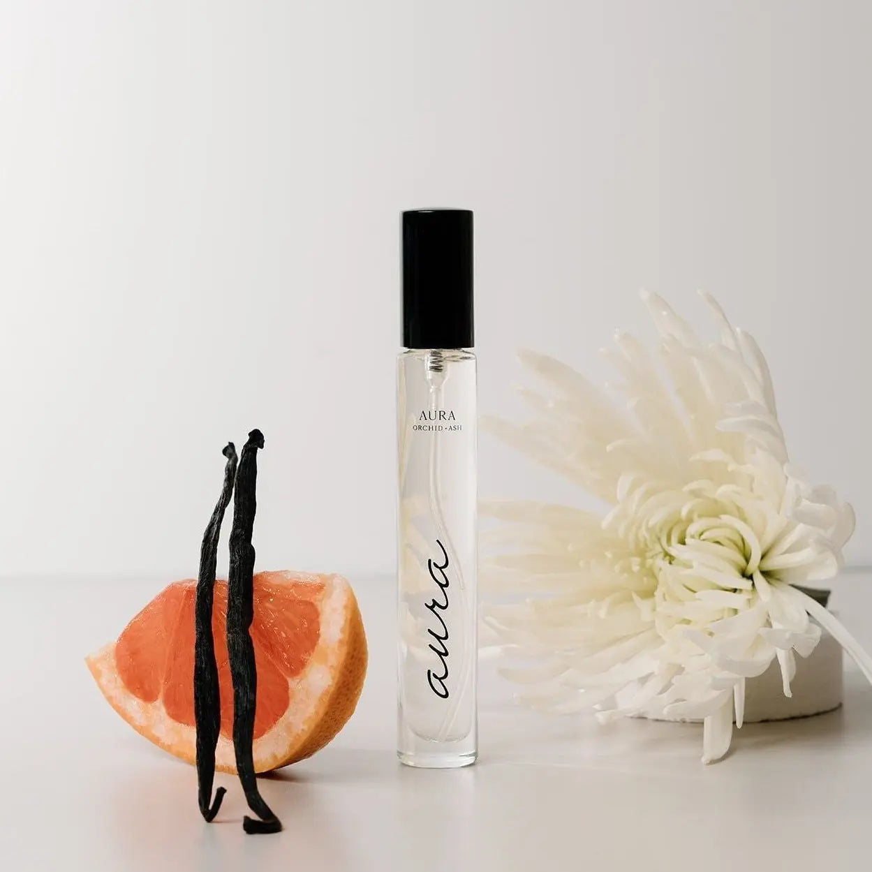 AURA Perfume Travel Spray Orchid + Ash